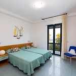 Stella Marina 4*