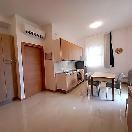 Aparthotel Stella Marina 4*
