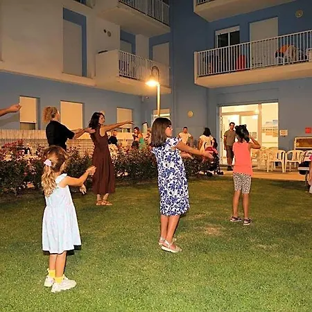 Aparthotel Stella Marina 4*