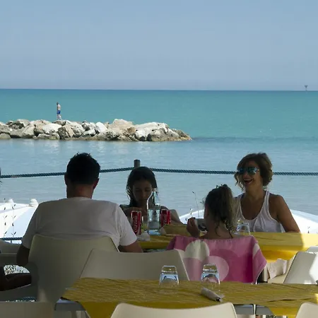 Stella Marina Aparthotel
